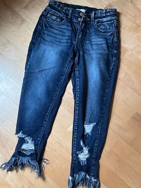 KanCan Dark Wash Distressed Ankle Cropped Jeans
